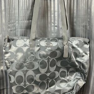 COACH nylon foldable/ packable tote bag w/smaller, nylon zip case. Grey "C"'s